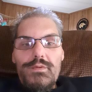 Meet your Posher, Dennis